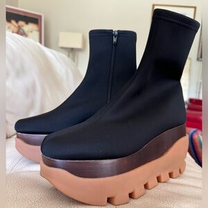 Free People x Jeffrey Campbell City Slicker
Flatform Boots - like new!